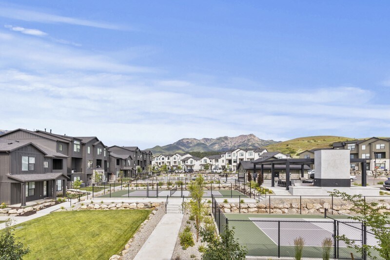 Building Photo - 5941 N Cardiff Pass Dr