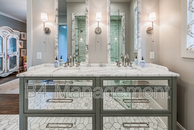 Building Photo - 103 Alester Square