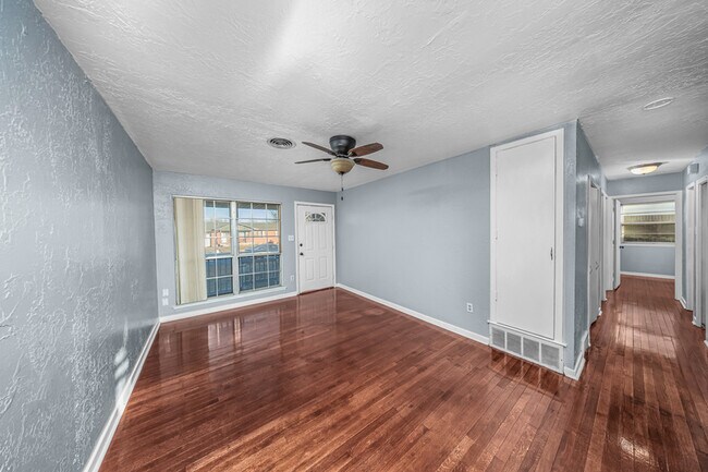 Building Photo - 1632 NW 48th St