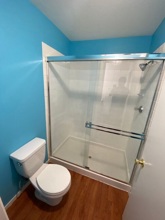 Building Photo - AMERICANA Property Mgmt - Gated 2beds -2baths Townhouse in Spring Valley