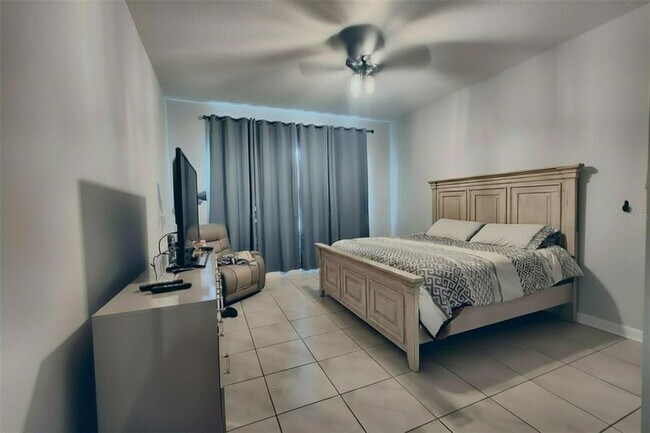 Building Photo - 2087 Emerald Springs Dr