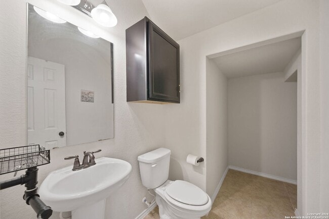 Building Photo - 9947 Cowboy Ln