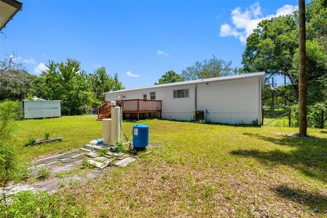 Building Photo - 6847 Woodsman Dr