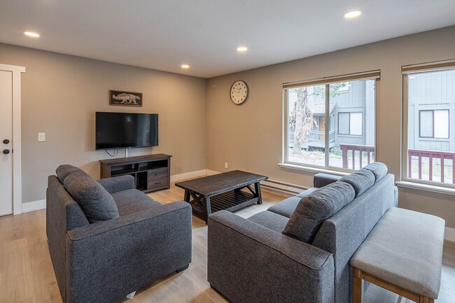 Building Photo - Tahoe Donner- Long Term Rental $2900