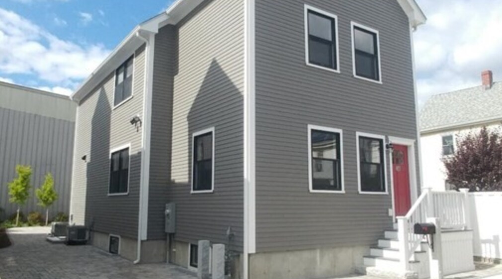 Building Photo - 36 Horace St
