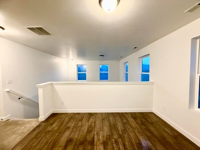 Building Photo - 10539 Liv Way