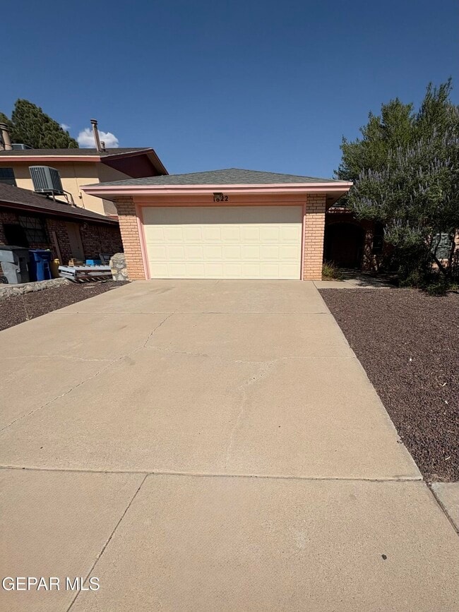 Building Photo - 1822 Jack Nicklaus Dr