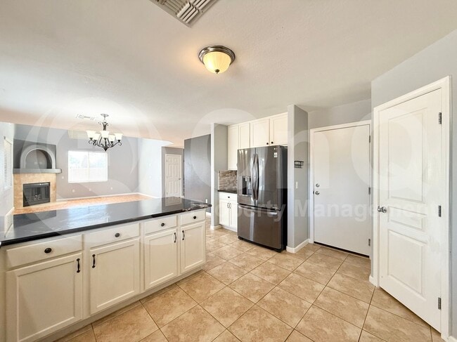 Building Photo - 2348 N Sand Hills Ct