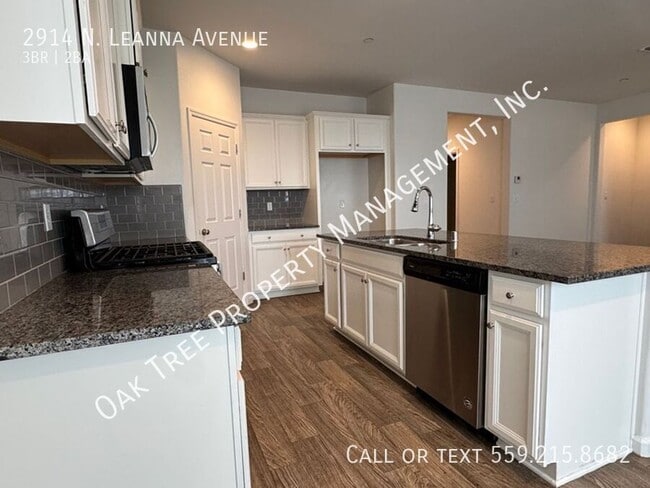 Building Photo - 2914 N Leanna Ave