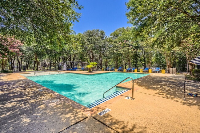 Building Photo - Sotol Riverside