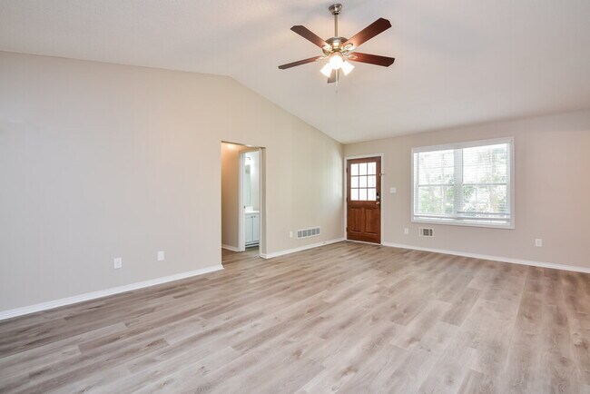 Building Photo - 1080 Crystal Springs Trail