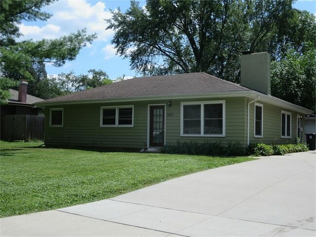 Primary Photo - 3 bedroom home in Cedar Falls
