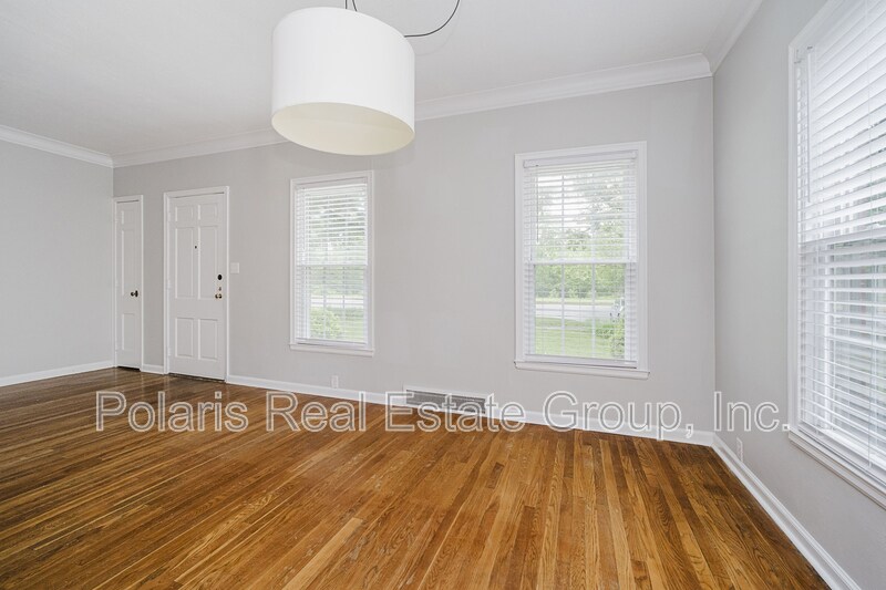 Building Photo - 3346 E Fall Creek Pkwy N Dr