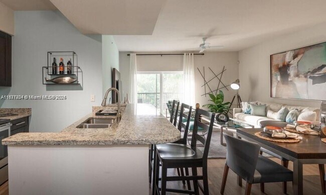 Building Photo - 320 Franklin Club Dr