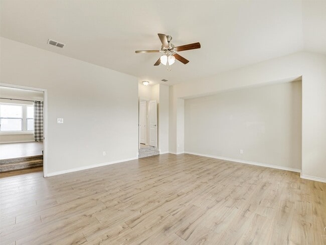 Building Photo - 11305 Amistad Dr