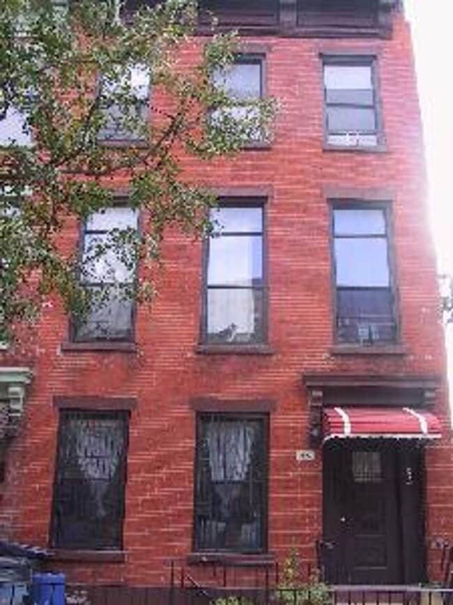 Building Photo - 42 Woodhull St
