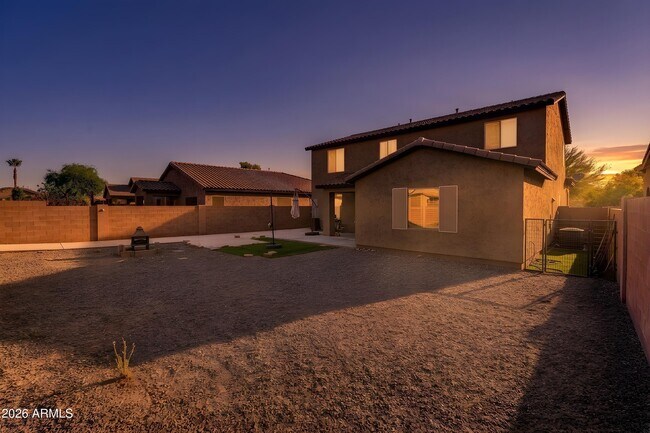 Building Photo - 40893 W Bedford Dr