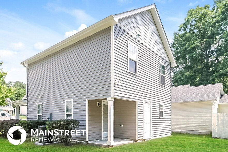 Building Photo - 1852 Mayridge Ln
