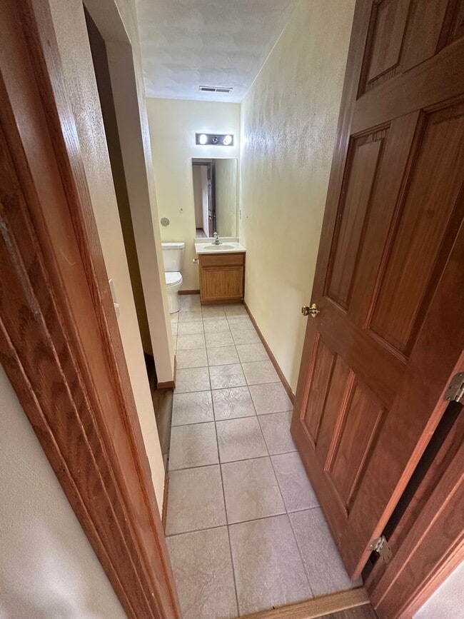 Building Photo - 10318 Metalmark Ln