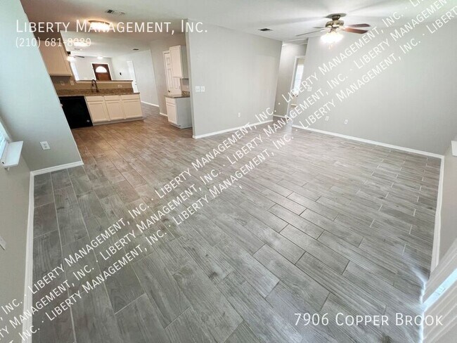 Building Photo - 7906 Copper Brk