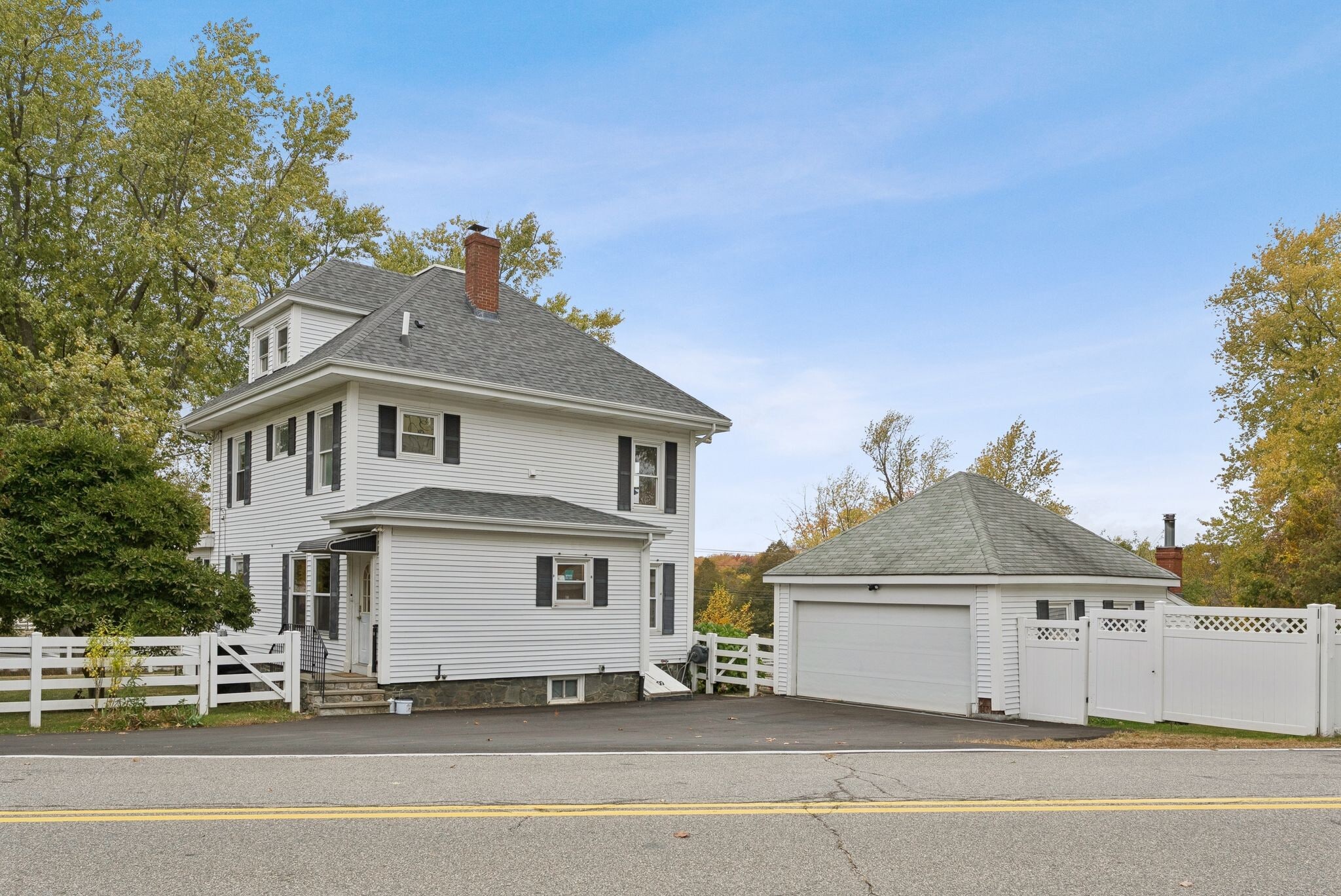 Building Photo - 38 Ocean House Rd