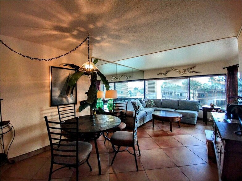 Building Photo - 6403 Padre Blvd
