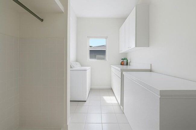 Building Photo - 18951 Painted Leaf Ct