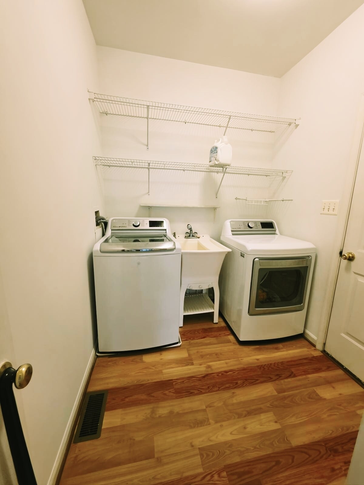 Building Photo - 17204 Sumac Ct