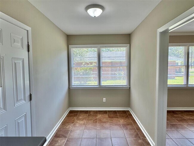 Building Photo - 3719 Bridlewood Dr