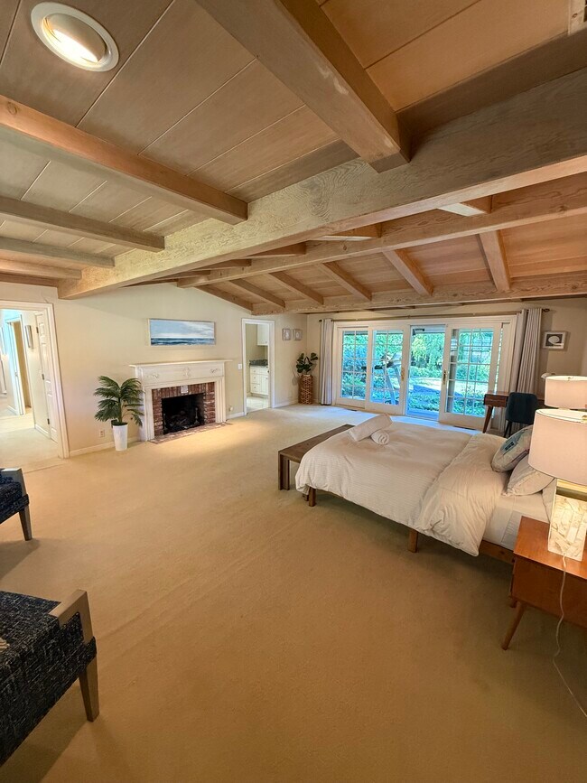 Building Photo - 25567 Willow Pond Ln