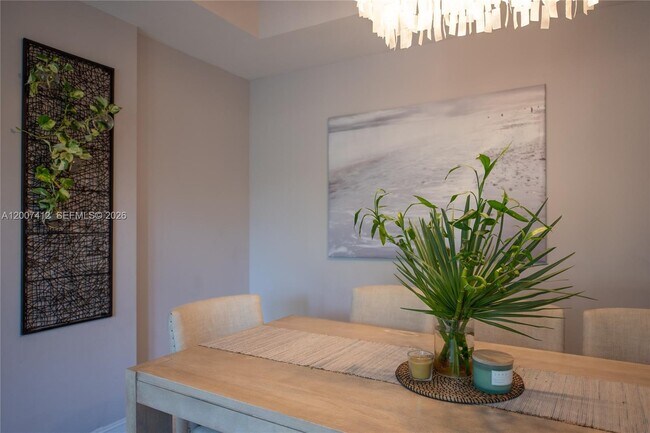 Building Photo - 1650 Galiano St