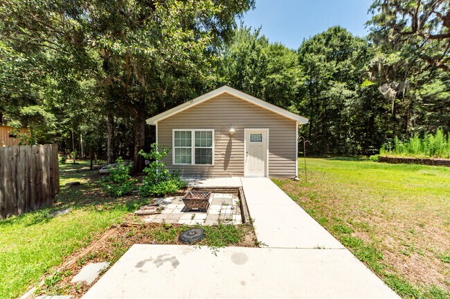Building Photo - 3347 Walter Dr
