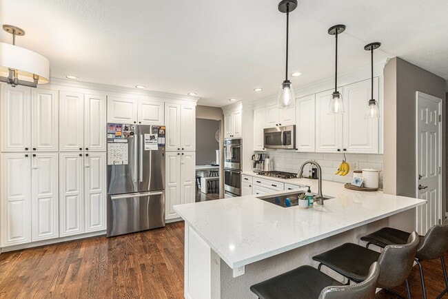 Building Photo - Beautiful West Arvada Home Available Septe...