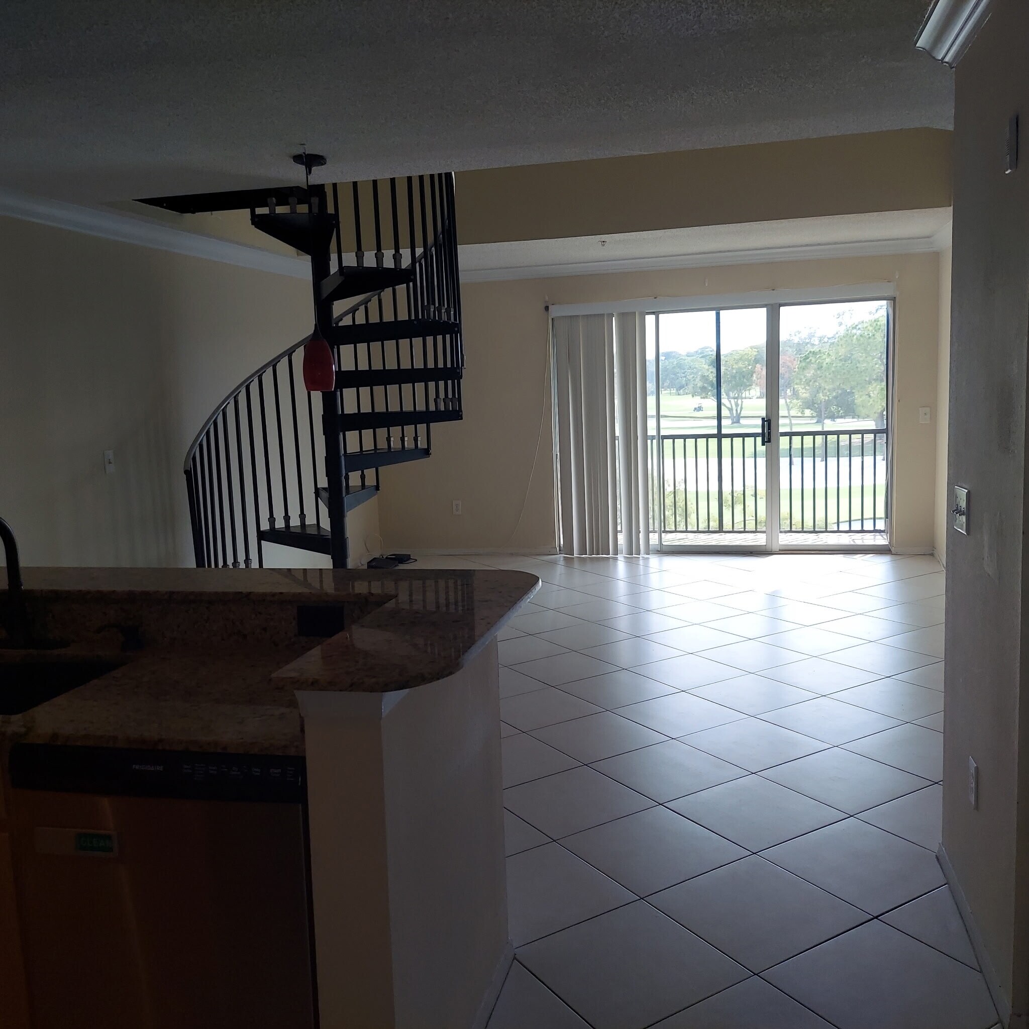 Building Photo - 2400 Feather Sound Dr
