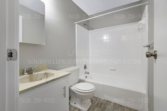 Building Photo - 3105 Fordhaven Rd