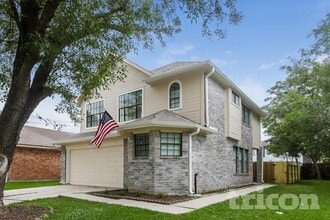 Building Photo - 1050 Macclesby Ln