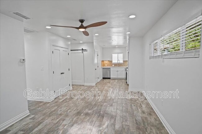 Building Photo - 24403 Newhall Ave