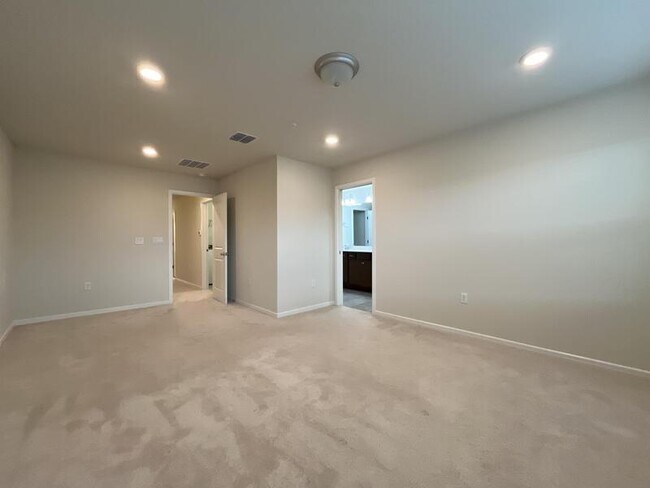 Building Photo - 14261 Sapelo Beach Dr