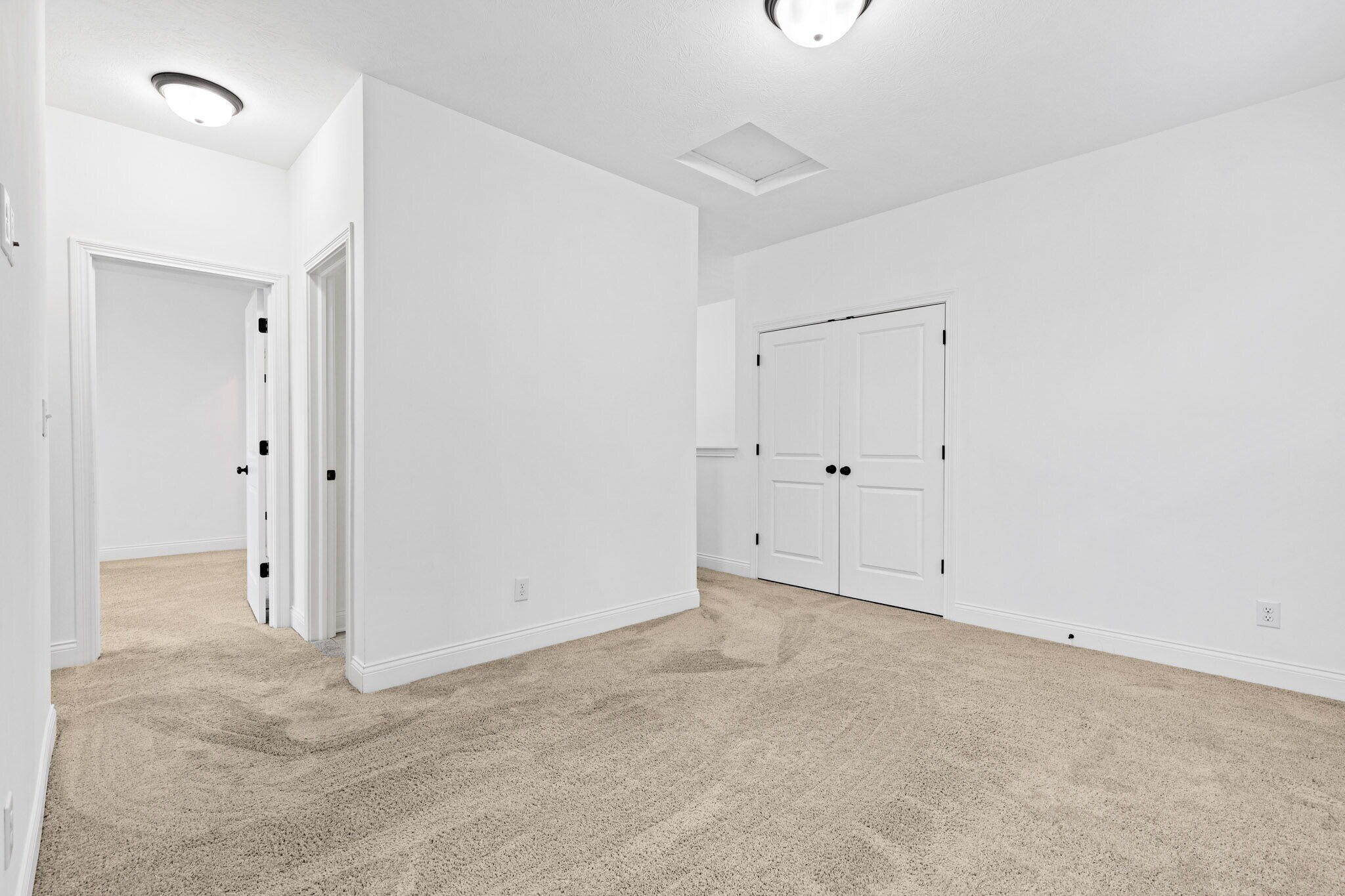 Building Photo - 7011 Pickett Pl