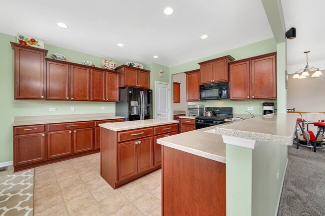 Building Photo - 814 Glory Ct