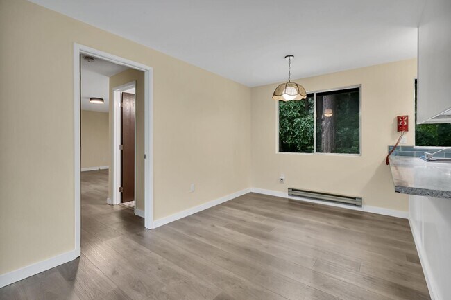 Building Photo - 4104 68th Ave NW