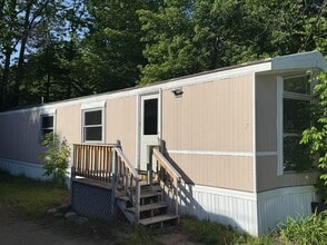 Building Photo - 7 Burts Way