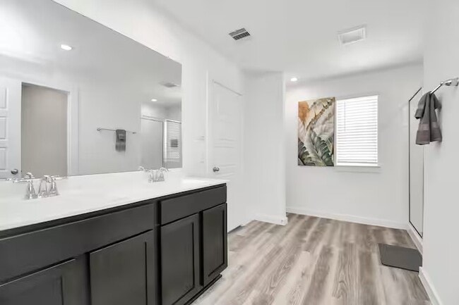 Building Photo - 12320 Churchill downs Dr