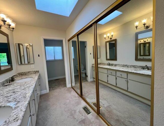 Building Photo - 5239 Riverdale Ct