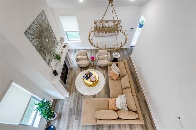 Building Photo - 2413 Latimer Mews