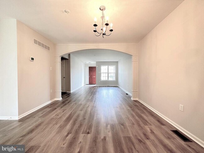 Building Photo - 202 Shannon Ct