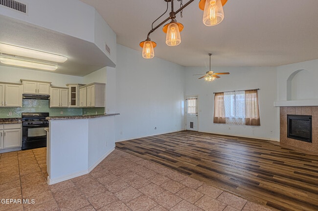 Building Photo - 14057 Tower Point Way