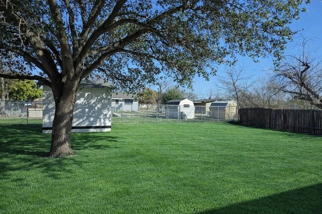 Building Photo - 5855 Castle Brook Dr