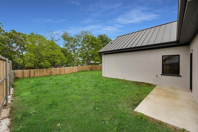 Building Photo - 407 Dallas St