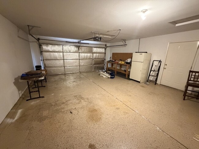 Building Photo - 204 N 2000 E
